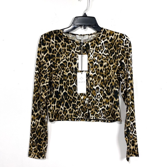 NWT Wayf Leopard Print Crew Neck Long Sleeves Crop Top Tan/Black Size Medium M - Picture 3 of 10